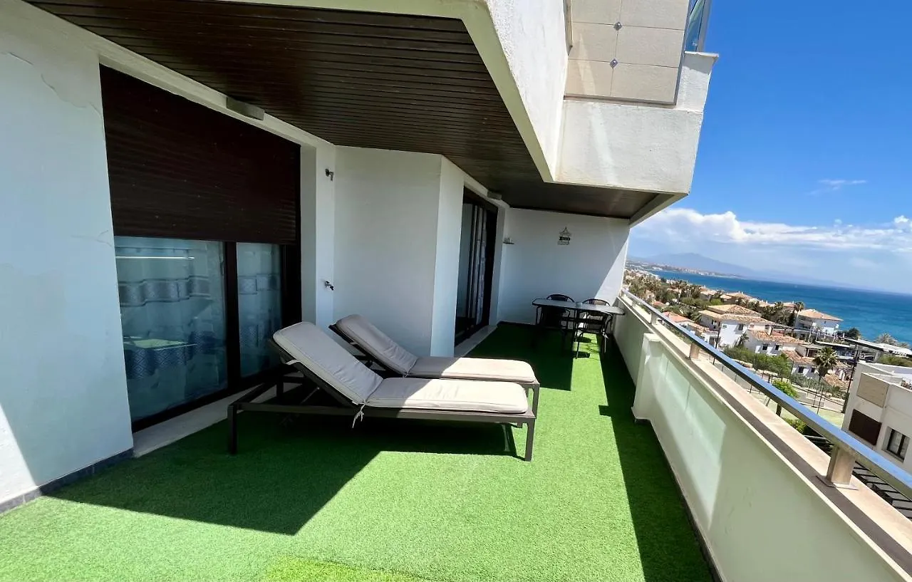 Camarate-Golf Sea Views Apartment Estepona