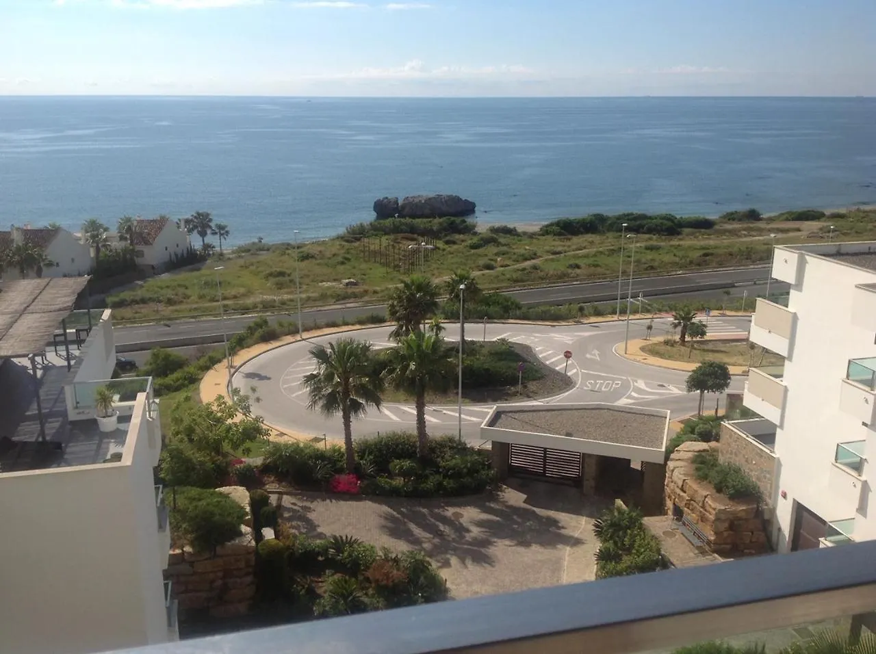 Camarate-Golf Sea Views Apartment Estepona